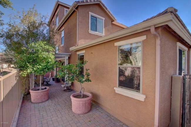 Photo - 1674 E Joseph Way