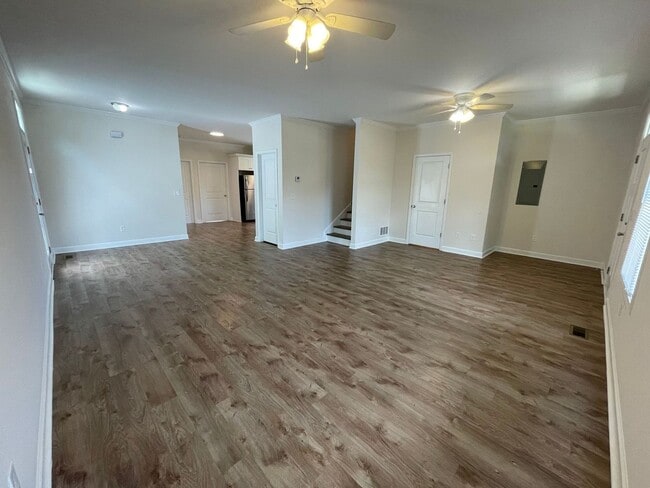 Photo - PRE-LEASING FOR AUGUST 2026!