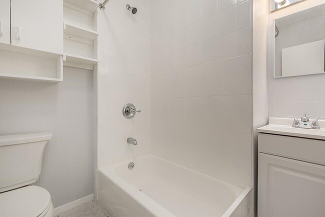 Photo - 342 Ave E