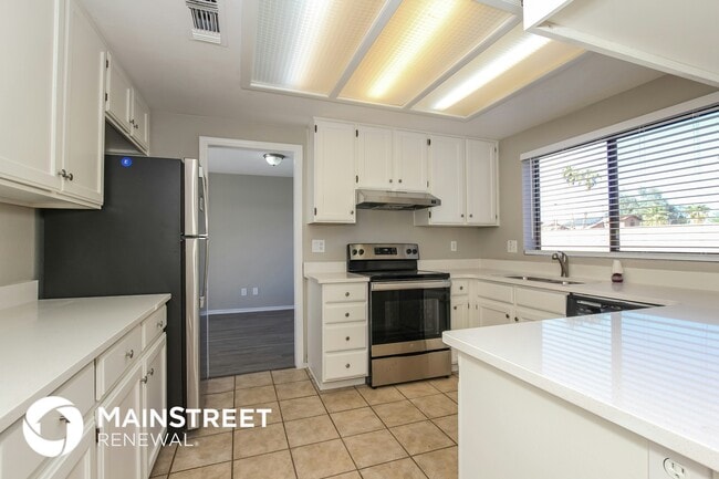 Photo - 6520 W Paradise Ln