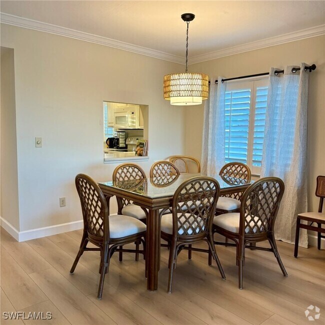 Building Photo - 57 High Point Cir W Unit 201 Rental