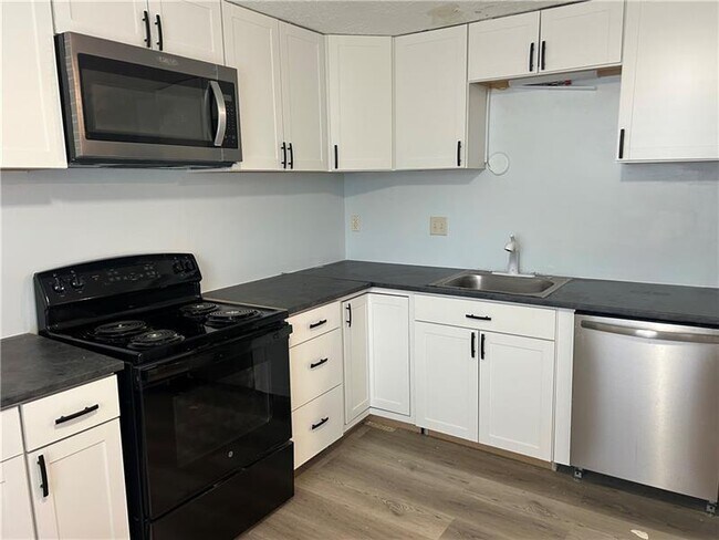 Photo - 3101 Camberly Dr