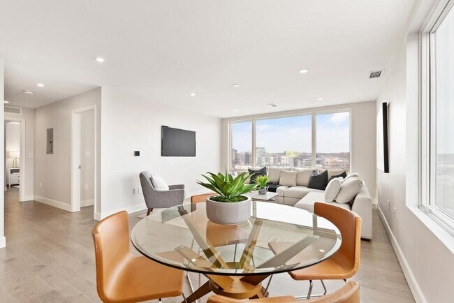 Photo - 398 Cambridge St Unidad 308