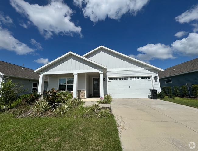 Building Photo - 1682 SW 71st CIR Rental