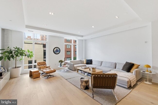2108 Walnut St Unit 401