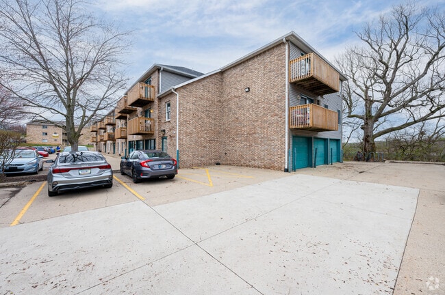 Photo - 420 S Chauncey Avenue