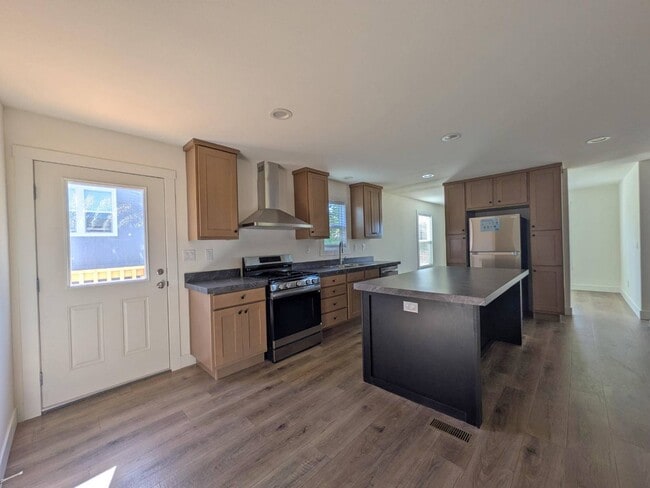 Photo - 5427 Edgewood Ln
