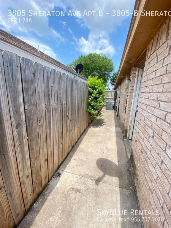 Photo - 3805 Sheraton Ave Unidad 3805-B Sheraton