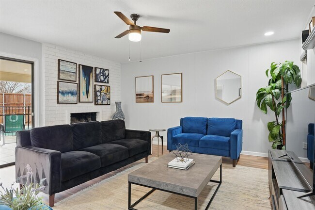 Photo - 3454 Livingston Ln