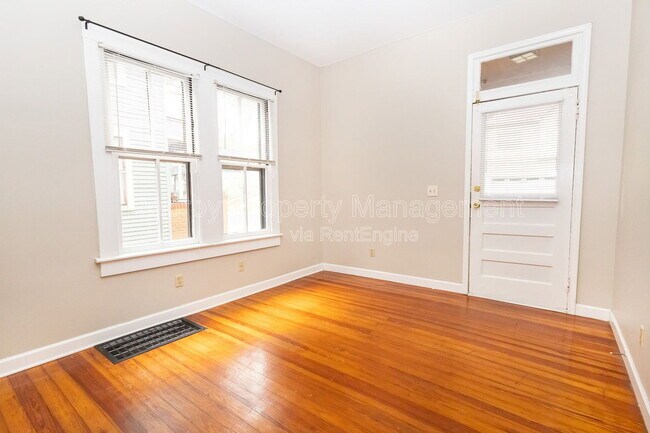 Photo - 318 Tremont St Unit 2