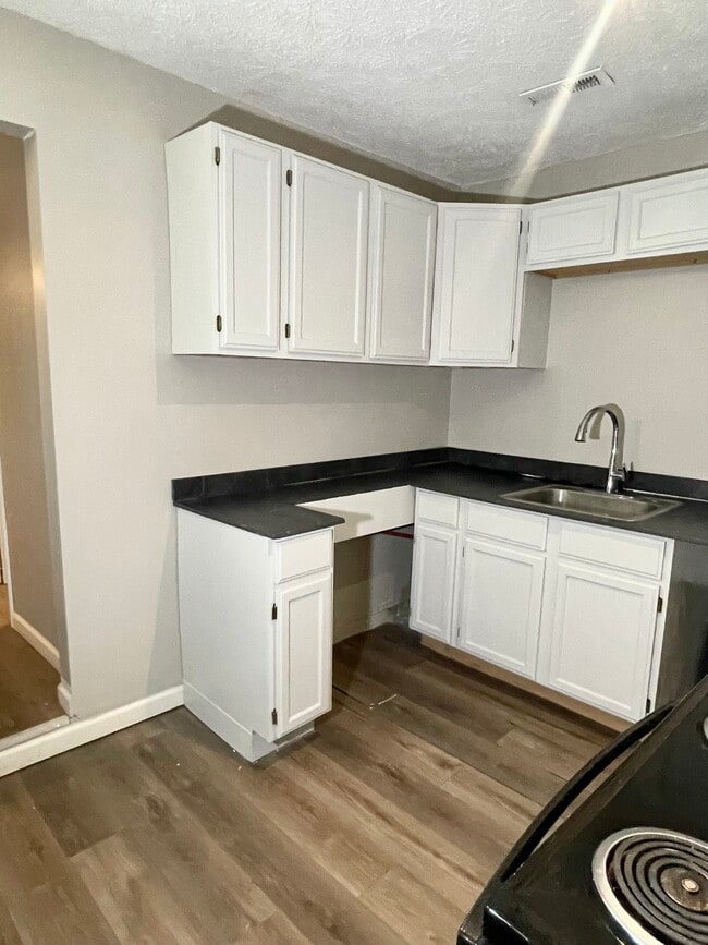 9030 Reed Rd Unit 2