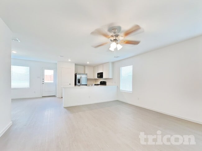 Photo - 1620 Parlier St