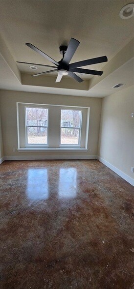 Photo - 7952 Hull Ave