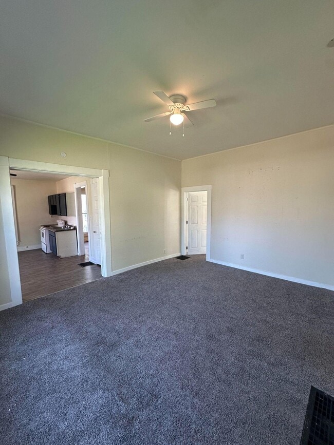 Photo - 1502 Cedar St