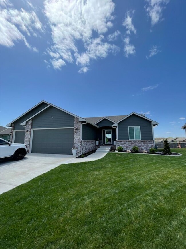 Photo - 3419 Laughlin St