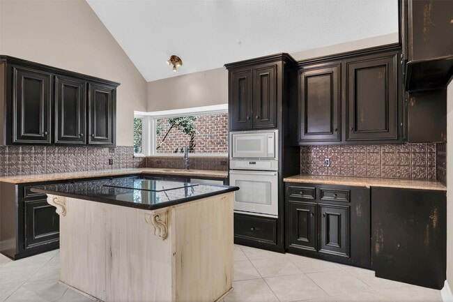 Photo - 7659 Ameswood Rd