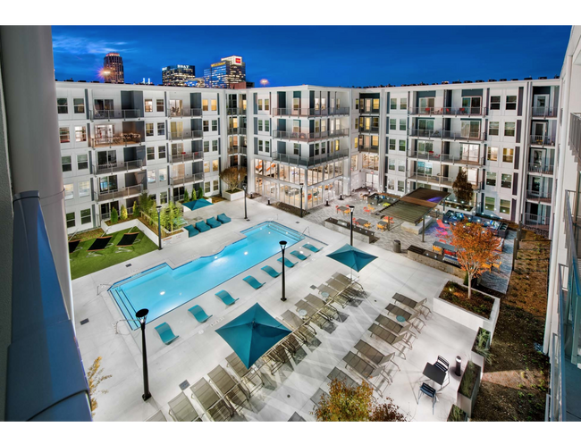 Spectrum on Spring - Spectrum on Spring Rental