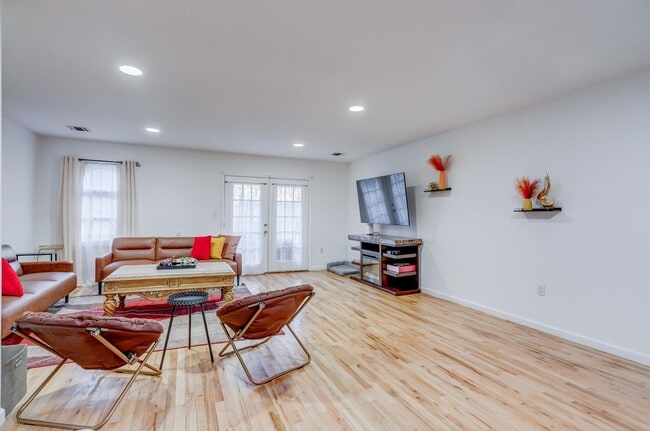 Photo - 34 Pamrapo Ave Unit 2