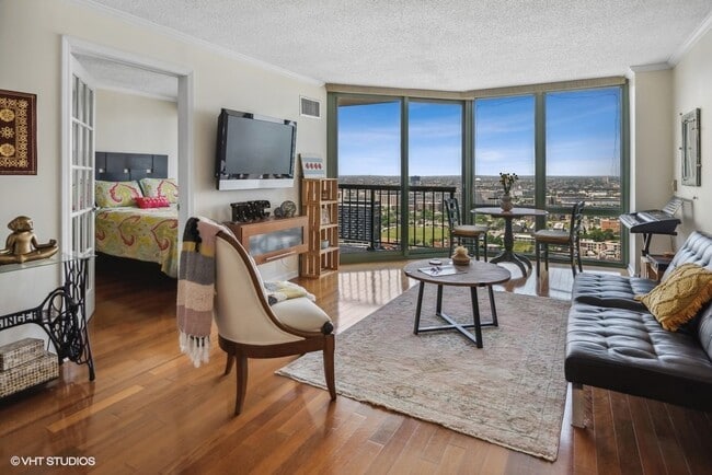 Photo - 111 W Maple St Unit 3011