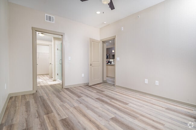 1BR, 1BA - 687SF Bedroom - Avita Alamo Heights