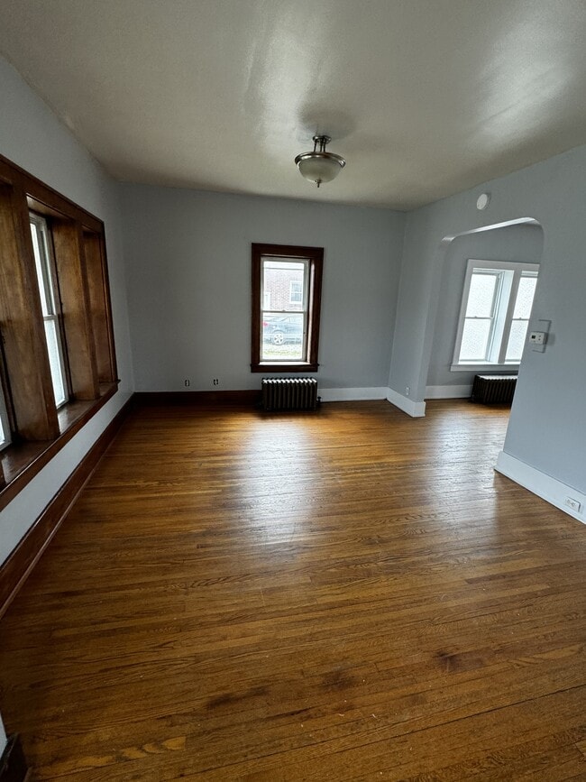 Photo - 439 Eagle School Rd