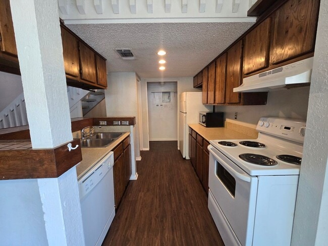 Photo - 1713 Cinnamon Path Unidad A