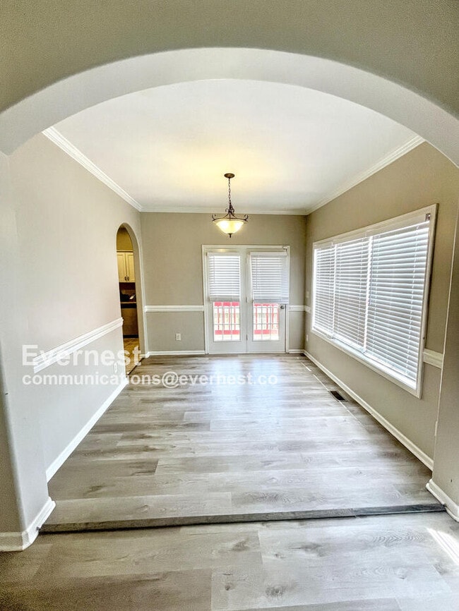 Photo - 1153 Chinook Cir