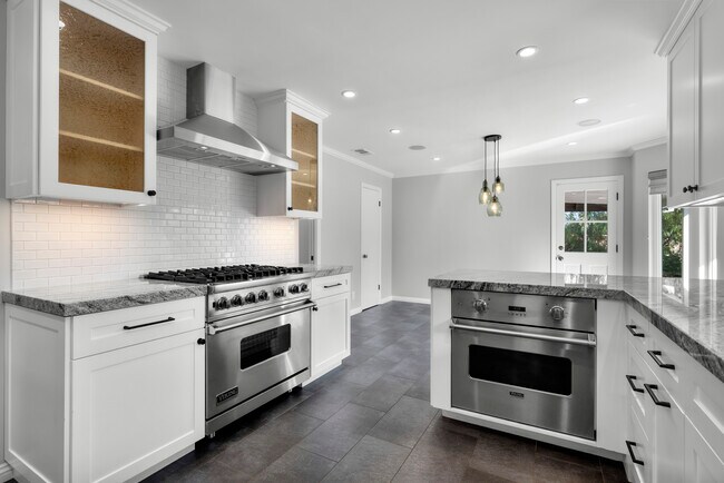 Photo - 17357 Quesan Pl