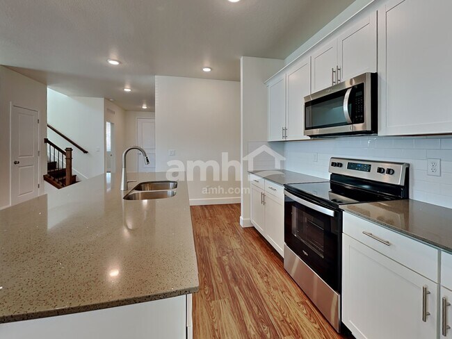 Photo - 2705 W 3290 S