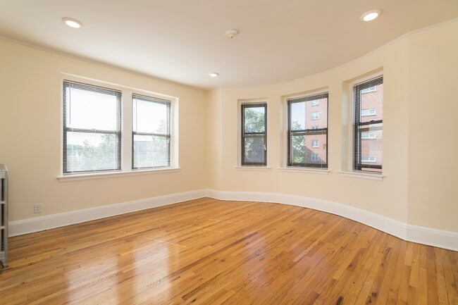 Photo - 129 Highland Ave Apartments Unit 32