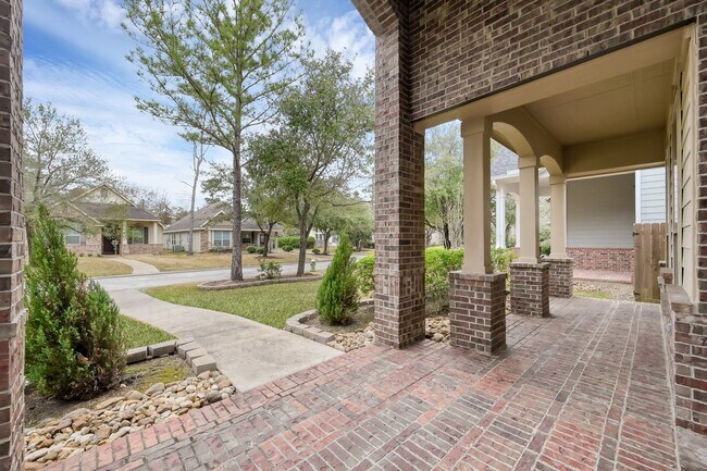 Photo - 51 Panterra Way