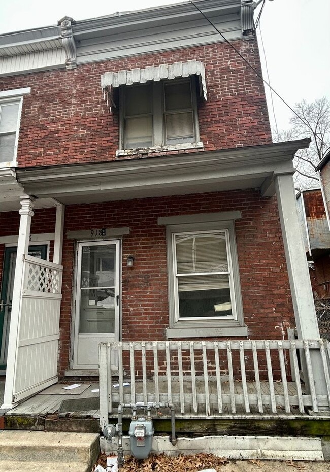 Building Photo - 2-bedroom townhome Harrisburg