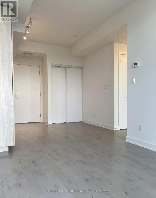 Photo - 50 Ordnance St Unité 1706