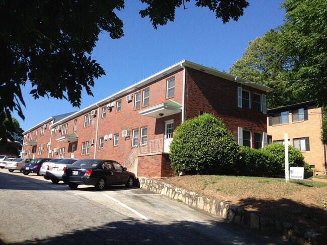 Building Photo - 954 St Charles Ave NE Unit 9