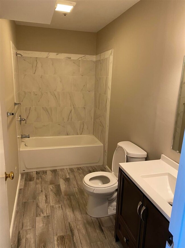 Photo - 5 S Center St Unit 1A