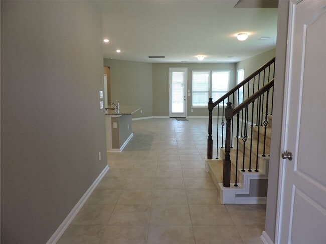 Photo - 1102 Upton Ct