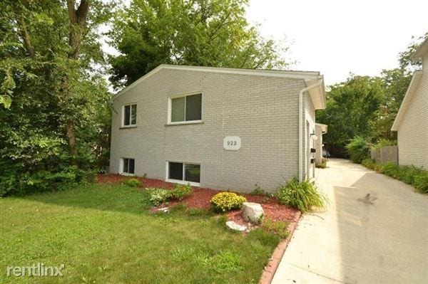 Building Photo - 923 S 7th St Rental