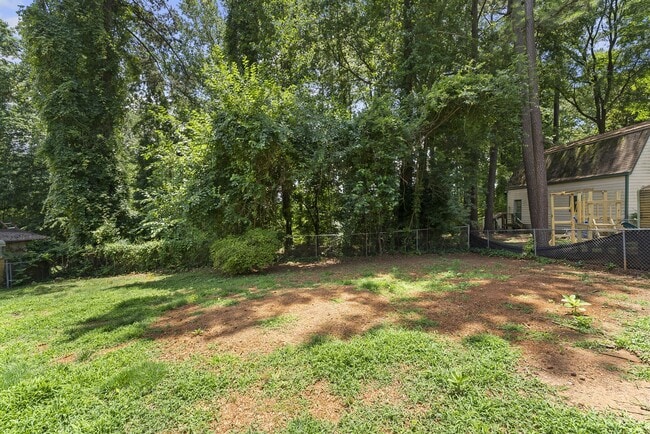 Photo - 2808 Bardwell Rd