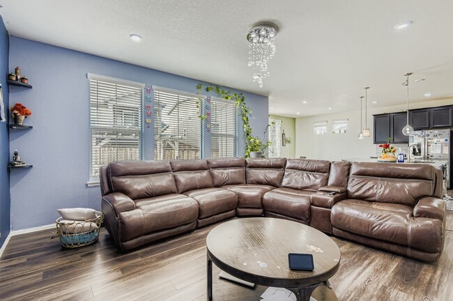 Photo - 3103 Jonquil St