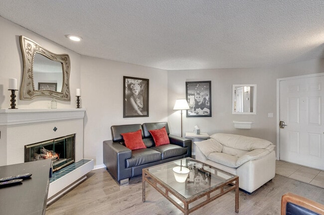 Photo - 6380 S Boston St Unidad ID1368825P