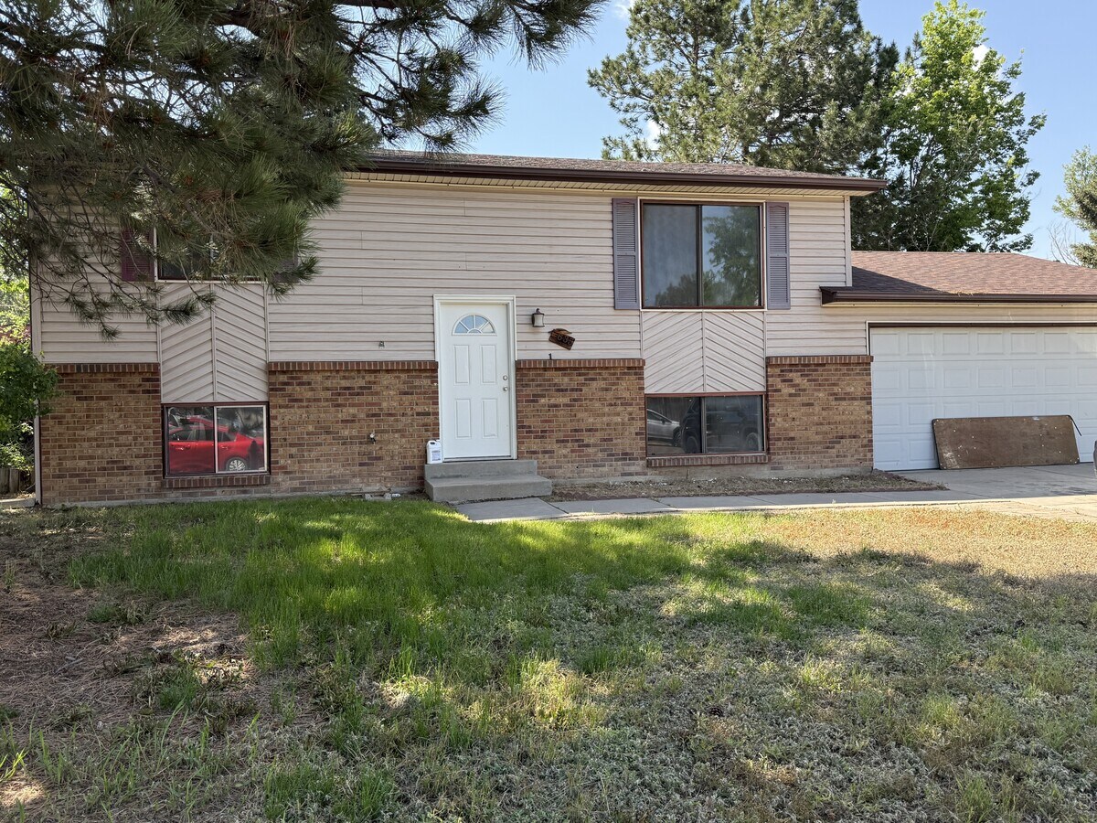 Photo - 1635 34th Ave