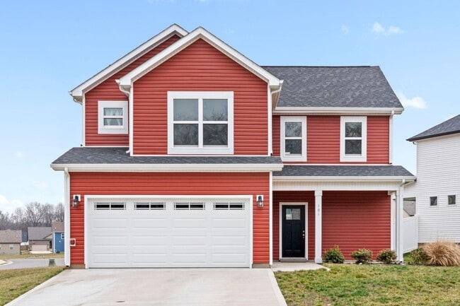 Building Photo - Pet Friendly Three Bedroom!