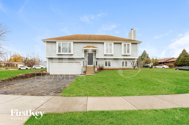 Building Photo - 1220 Lehnertz Cir