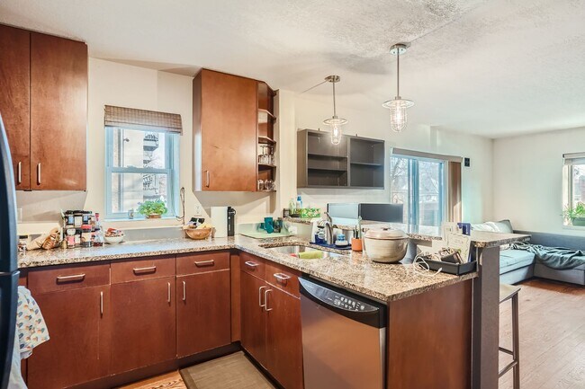 Photo - Updated 1 Bed 1 Bath Condo Easy Access to ...