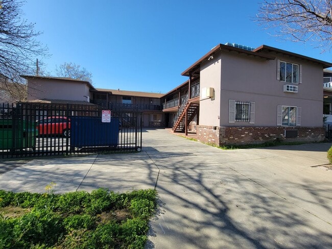 Photo - Midtown Apartments