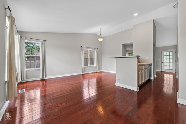 Photo - 831 Genesee Dr Unit 831