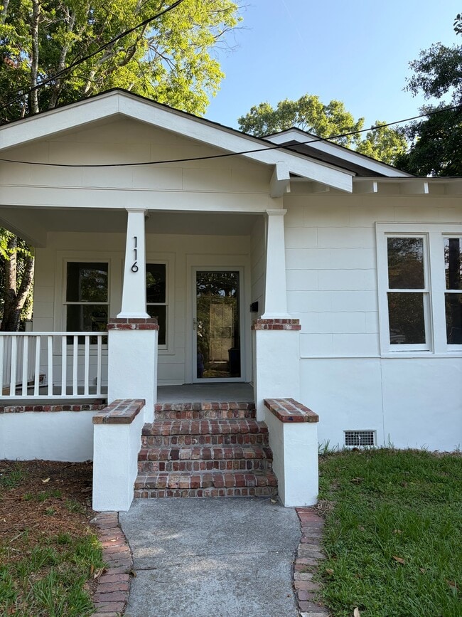 Building Photo - 116 Sans Souci St