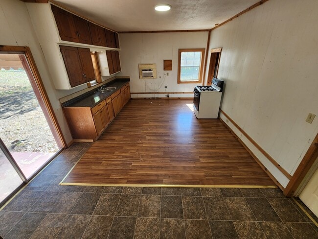 205 E Main St