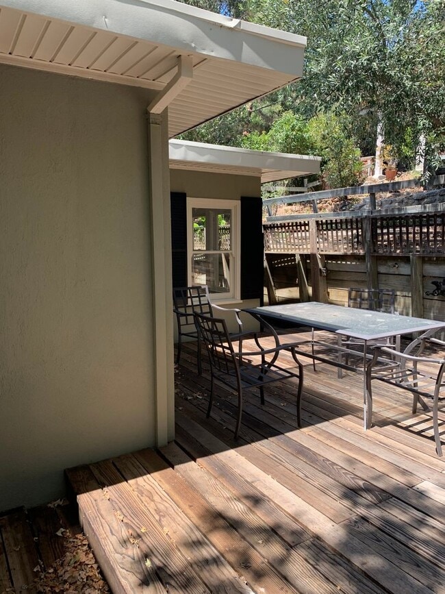 Photo - 1145 Grandview Ave