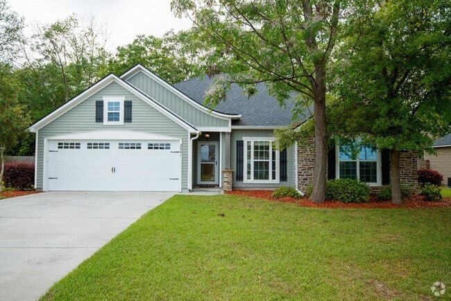 Building Photo - Spacious & Stylish 4BD/2BA Home in Valdost...